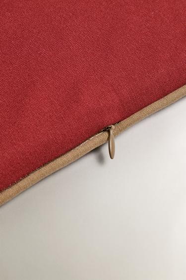 COUSSIN DOSSIER BANQUETTE CONTRASTANT - Rouge de Zara - Image 2