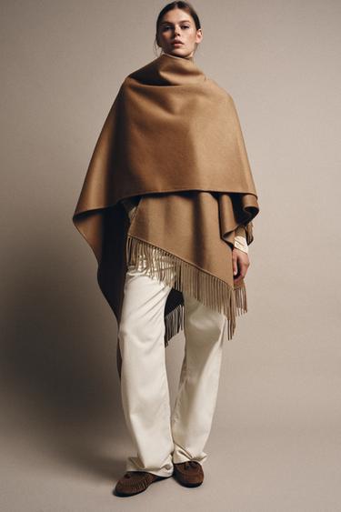 FRINGED WOOL LONG CAPE - Mid-camel by Zara