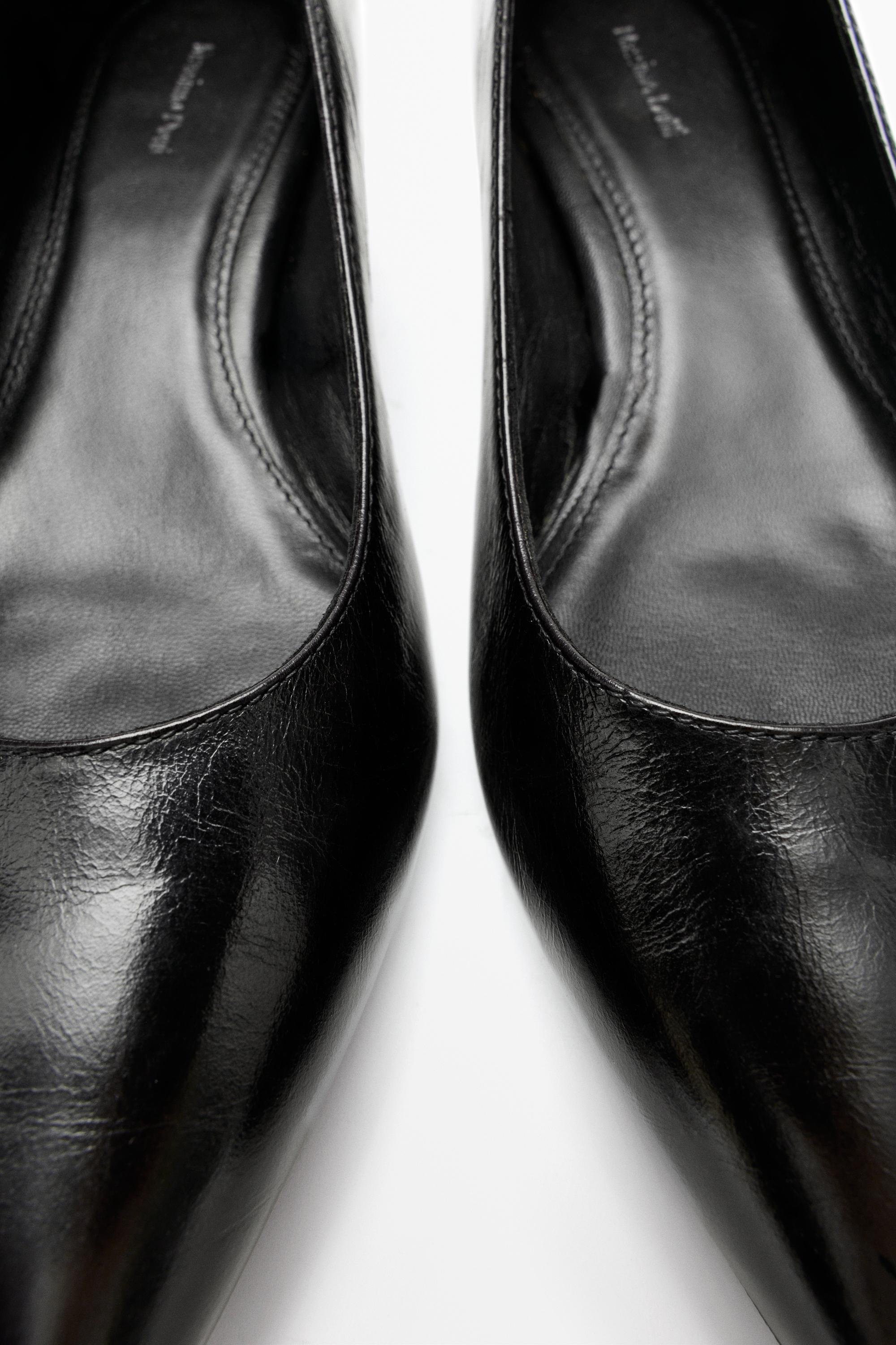 Chaussure à talon en cuir