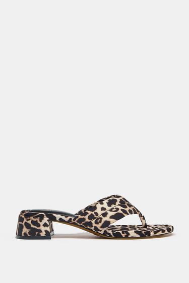 SANDALES À TALONS AVEC IMPRIMÉ ANIMALIER - Léopard de Zara