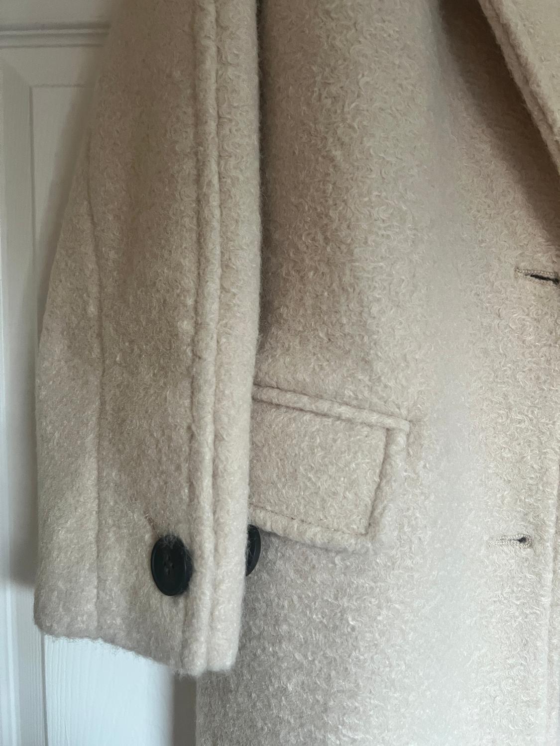 BOUCLÉ COAT - Image 4