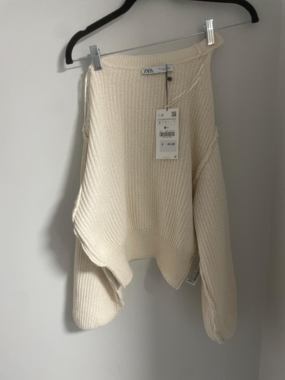 JERSEY PUNTO CUT OUT HOMBRO - Image 3