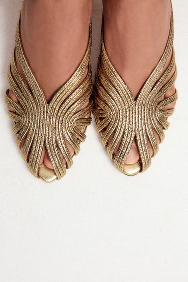 SANDALES À TALONS FINS À EFFET MÉTALLISÉ - Or de Zara - Image 1