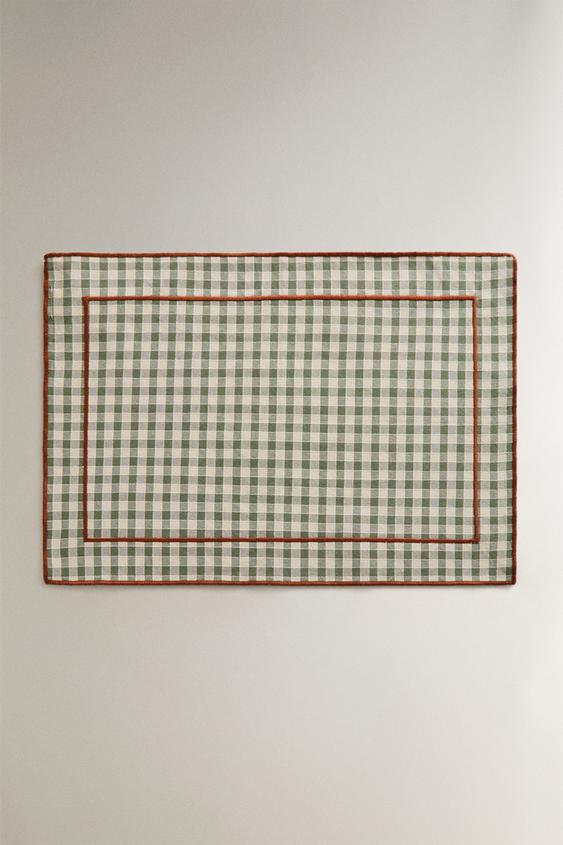 MANTEL INDIVIDUAL CUADRO Y PESPUNTE - Verde de Zara - Imagen 0