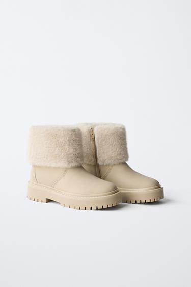 Zara FAUX FUR ANKLE BOOTS - Off White