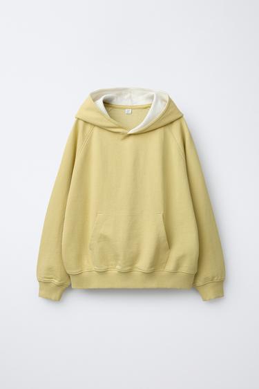 HOODIE WITH POCKET - Pistachio by Zara
