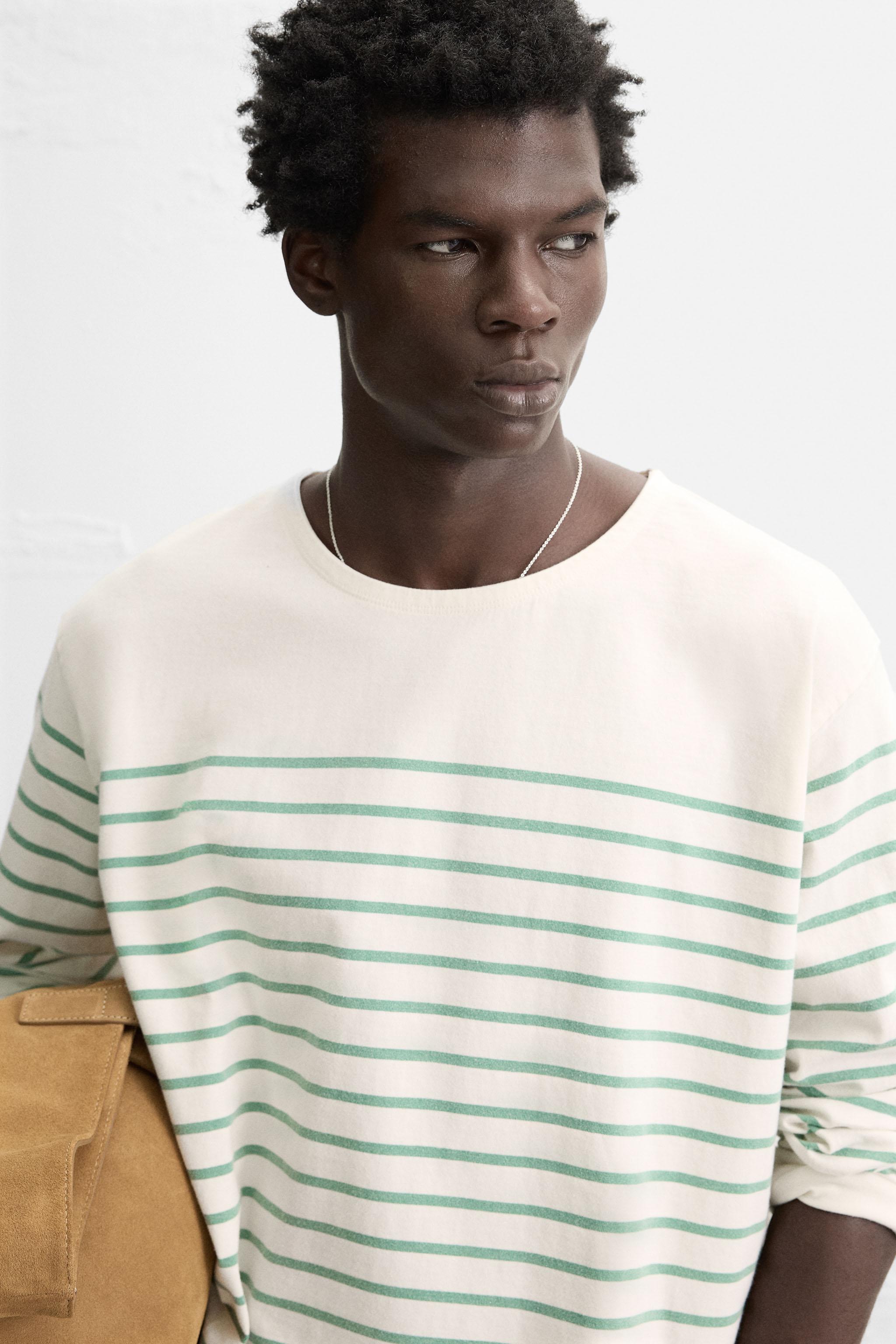 T-SHIRT EN JACQUARD À RAYURES