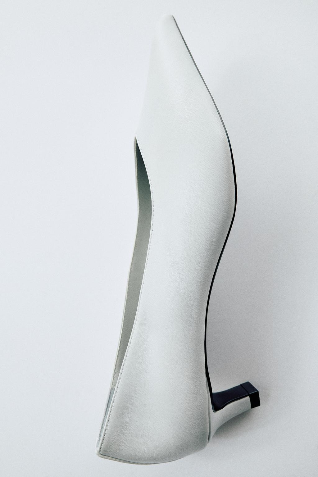 POINTED LEATHER KITTEN-HEEL SHOES