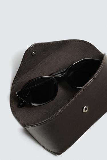 ÉTUI À LUNETTES EN CUIR - Marron de Zara - Image 3