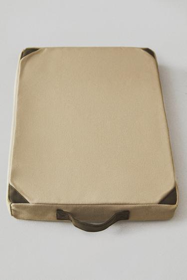 GARDEN FLOOR CUSHION WITH HANDLE - ecru/khaki by Zara - Image 5