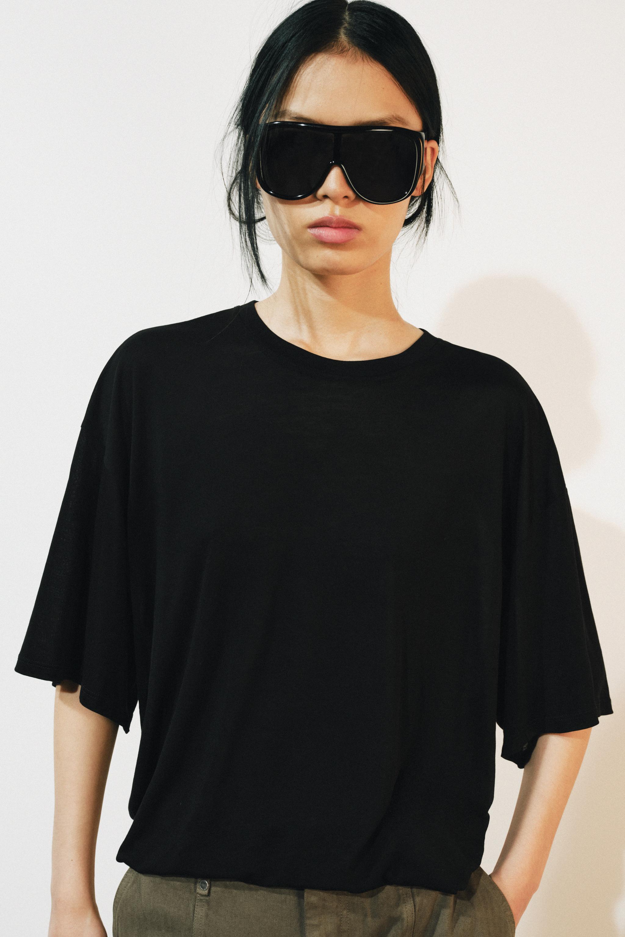 SHORT SLEEVE OVERSIZE T-SHIRT - Black | ZARA United States