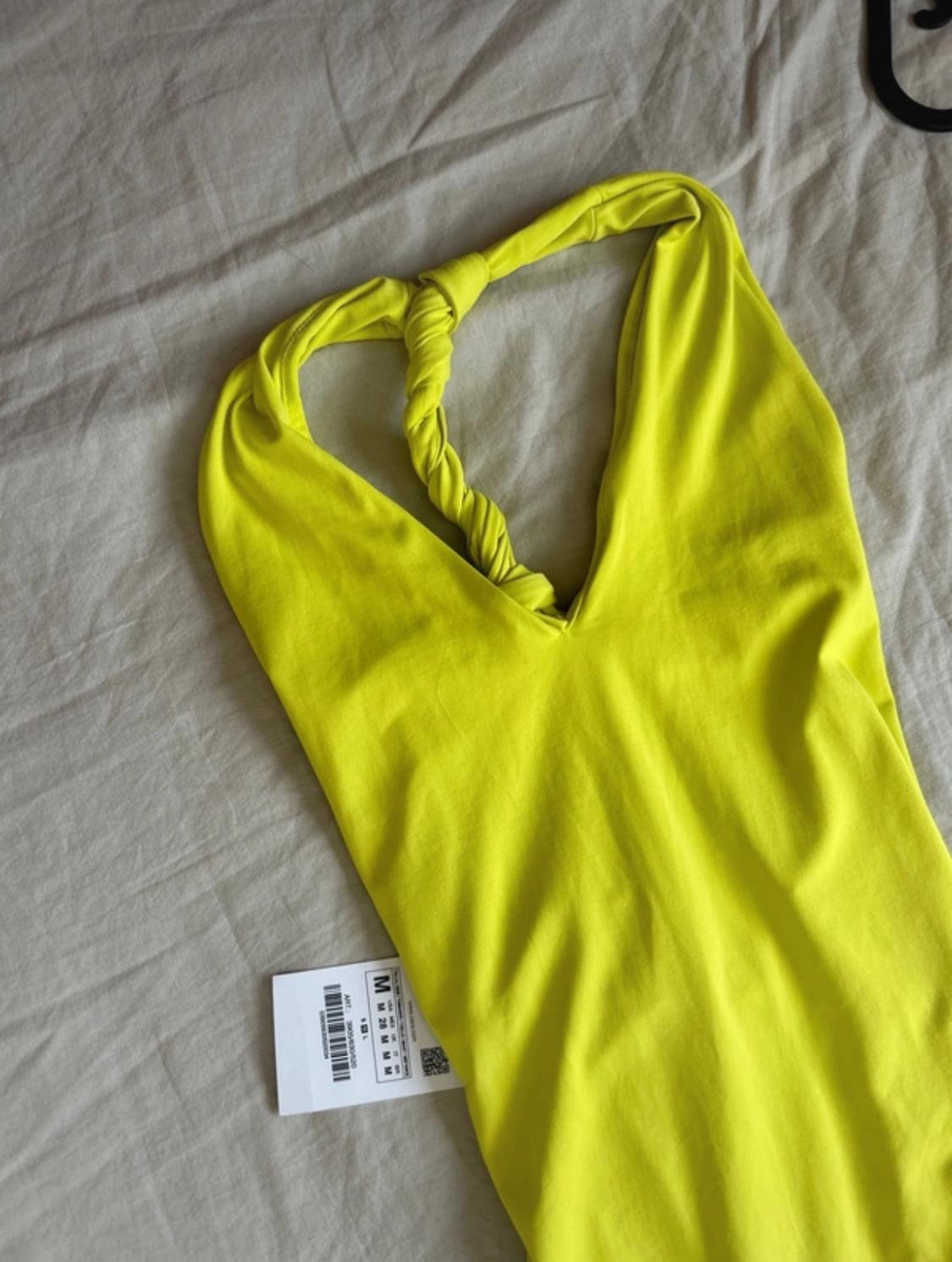 V-NECK SHAPE BODYSUIT - Image 2