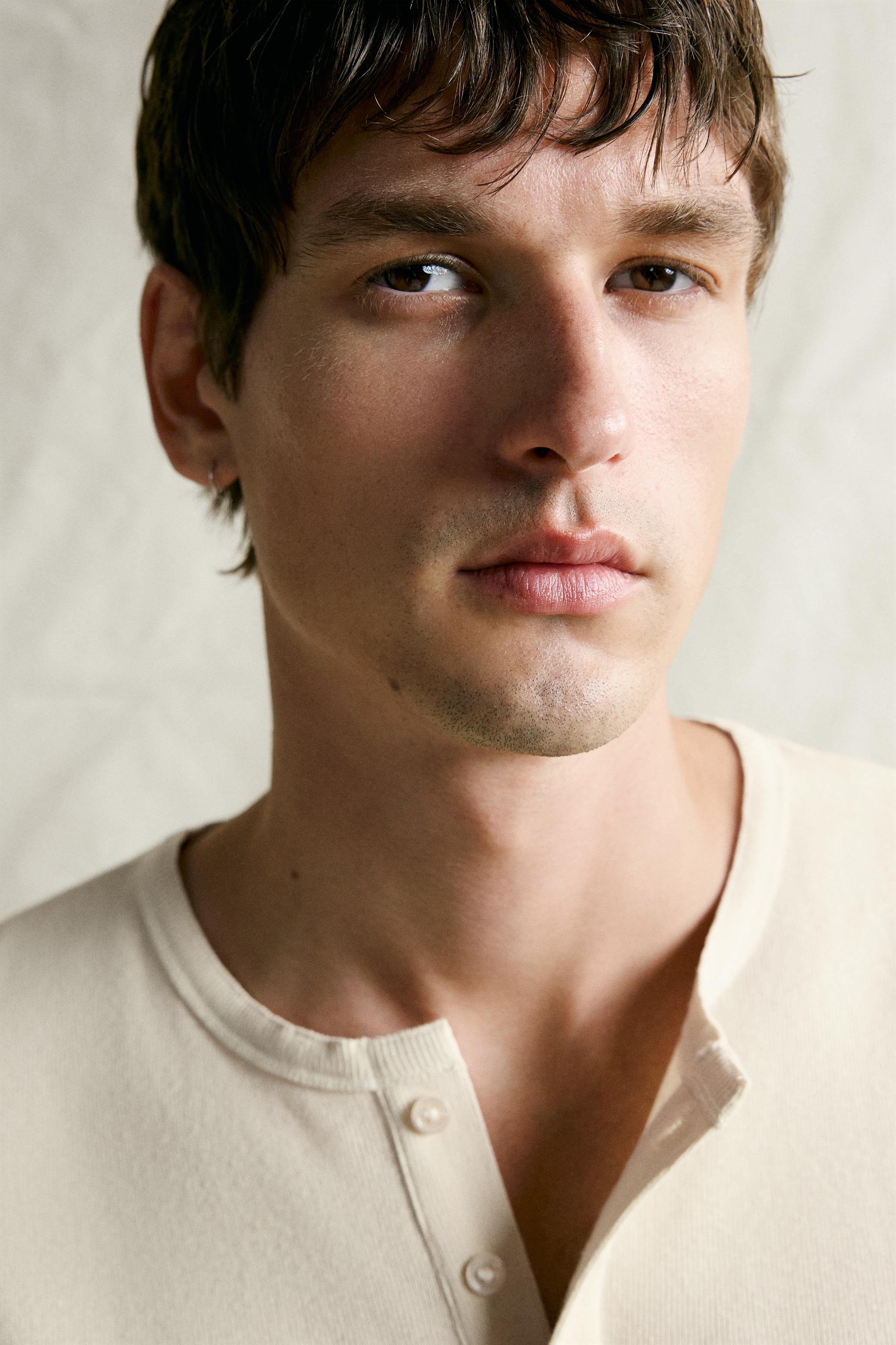 COTTON-LINEN HENLEY T-SHIRT
