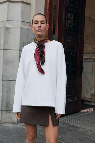 TRICOU DIN BUMBAC CU ETICHETĂ - Alb de la Zara
