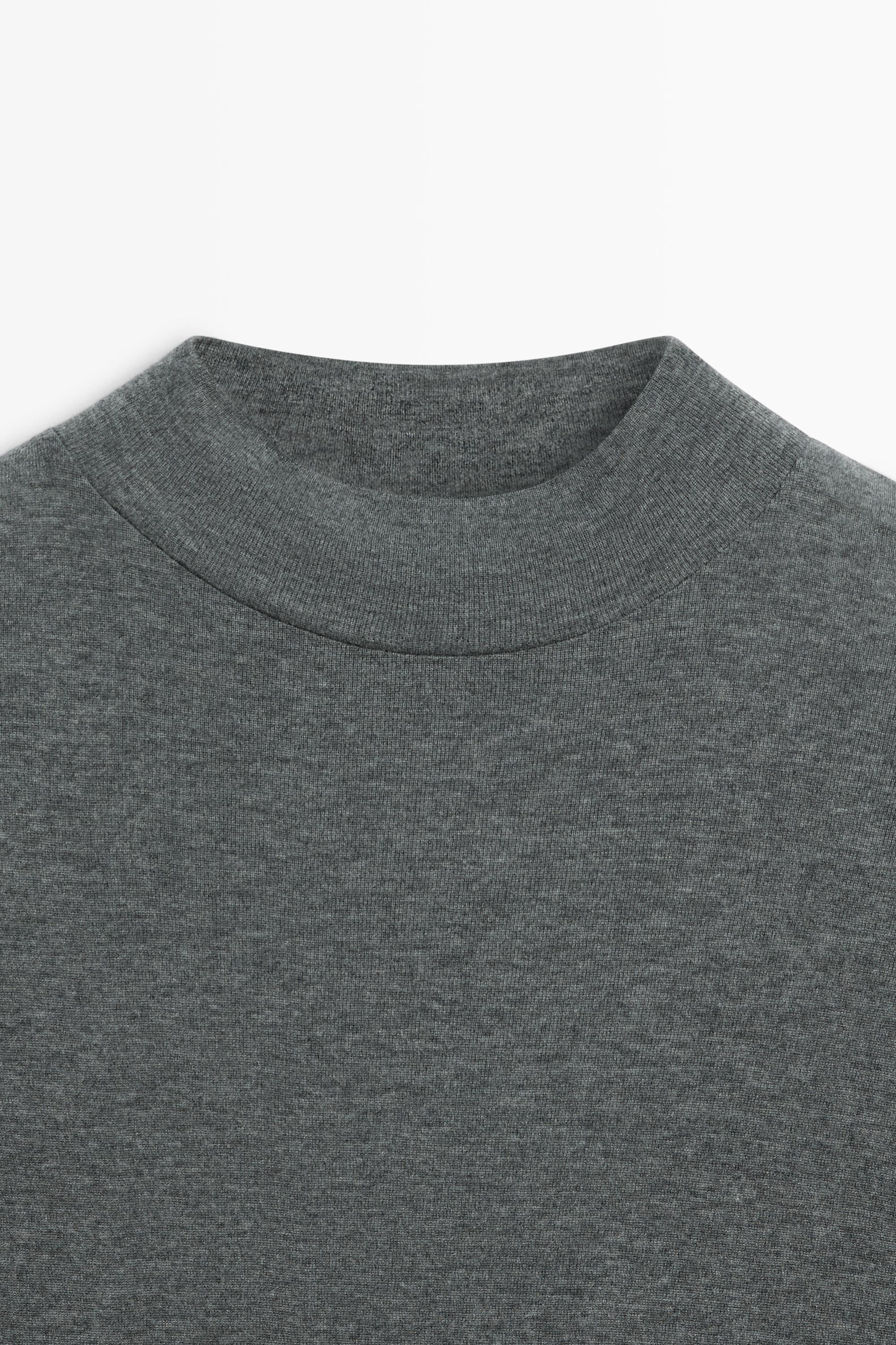 Funnel neck knit T-shirt