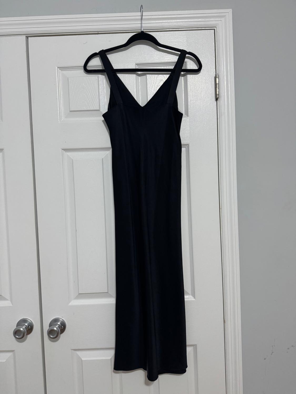 VESTIDO LENCERO SATINADO - Image 2