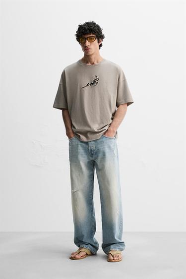 GRAPHIC PRINT T-SHIRT - Grey by Zara