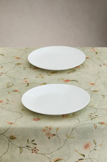 CHEMIN DE TABLE IMPRIMÉ FLEURI ET DENTELLE - Verdâtre de Zara - Image 1