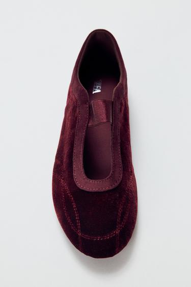 BALLERINES SURPIQÛRES EFFET VELOURS - Rouge bourgogne de Zara