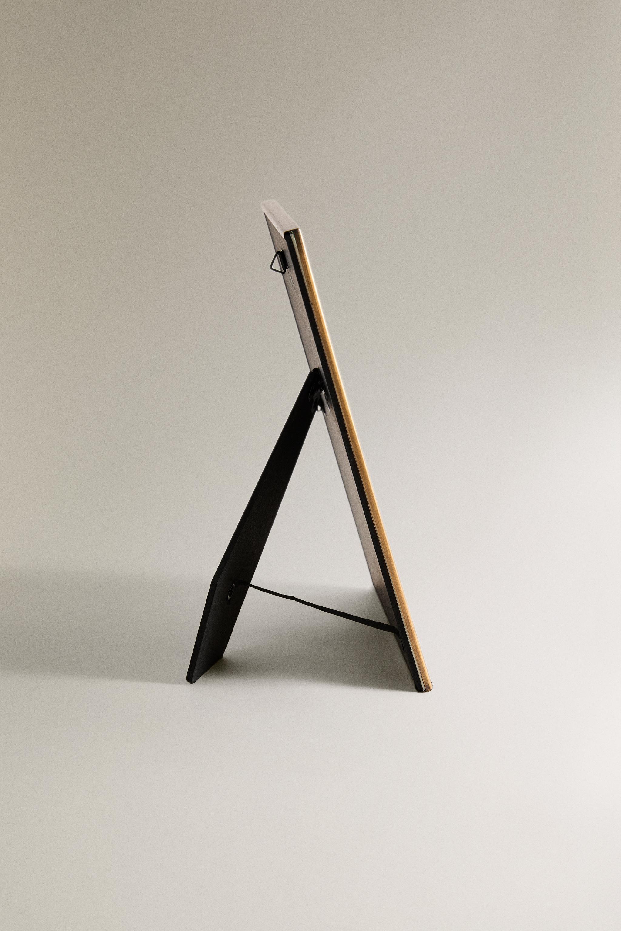 THIN METAL PICTURE FRAME — Golden