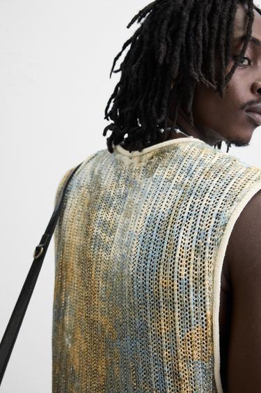 DÉBARDEUR EN MAILLE À IMPRIMÉ ABSTRAIT - Sable de Zara - Image 5
