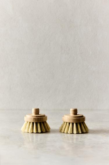 {navn} - {farge} for Zara