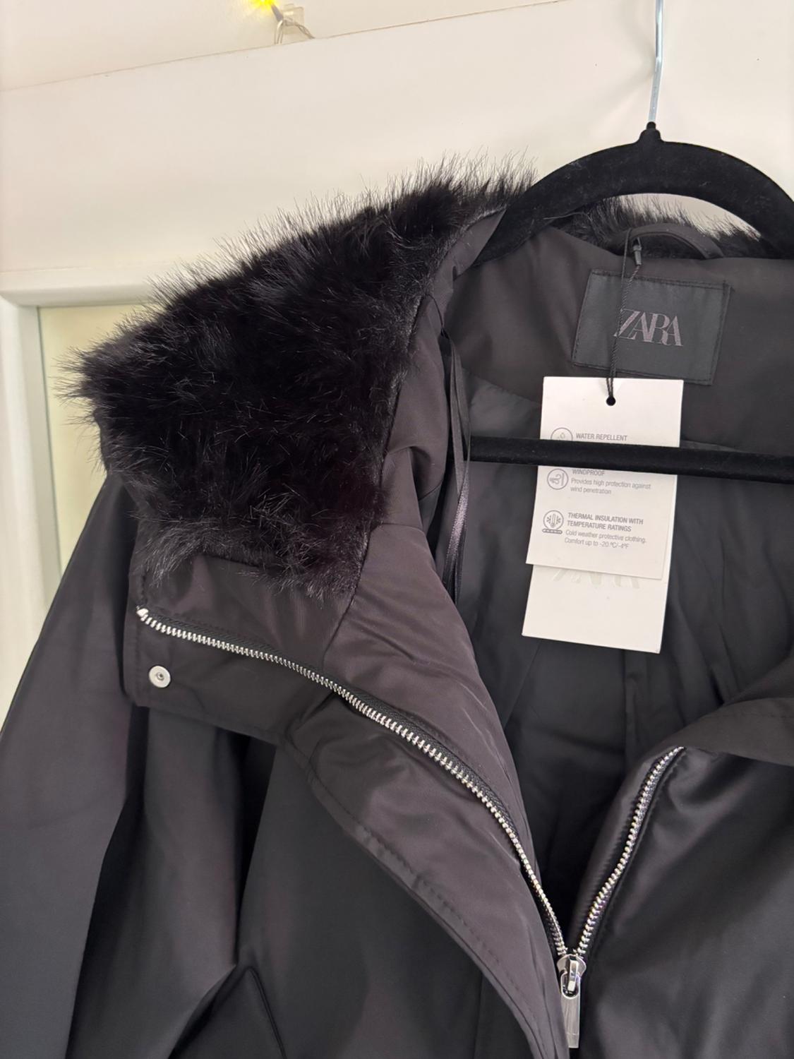 WATER-REPELLENT WINDPROOF QUILTED JACKET WITH FAUX FUR HOOD - Image 3