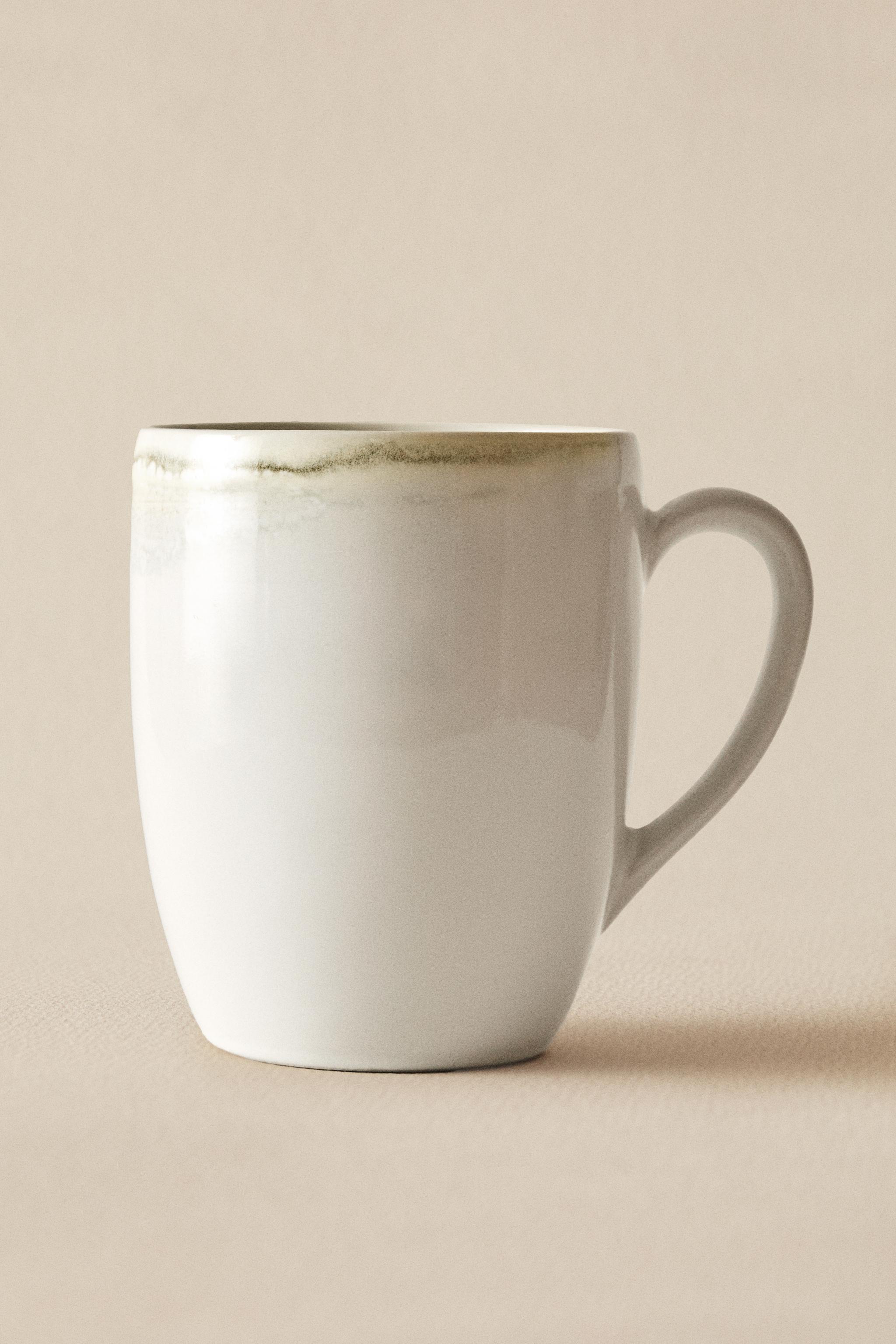 STONEWARE MUG