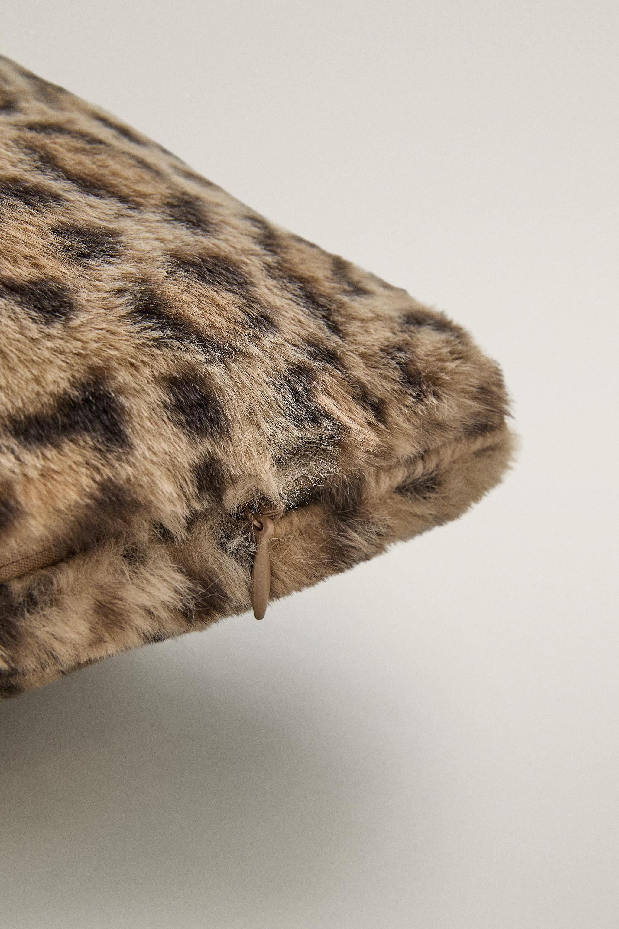 THROW PILLOW COVER LEOPARD FUR