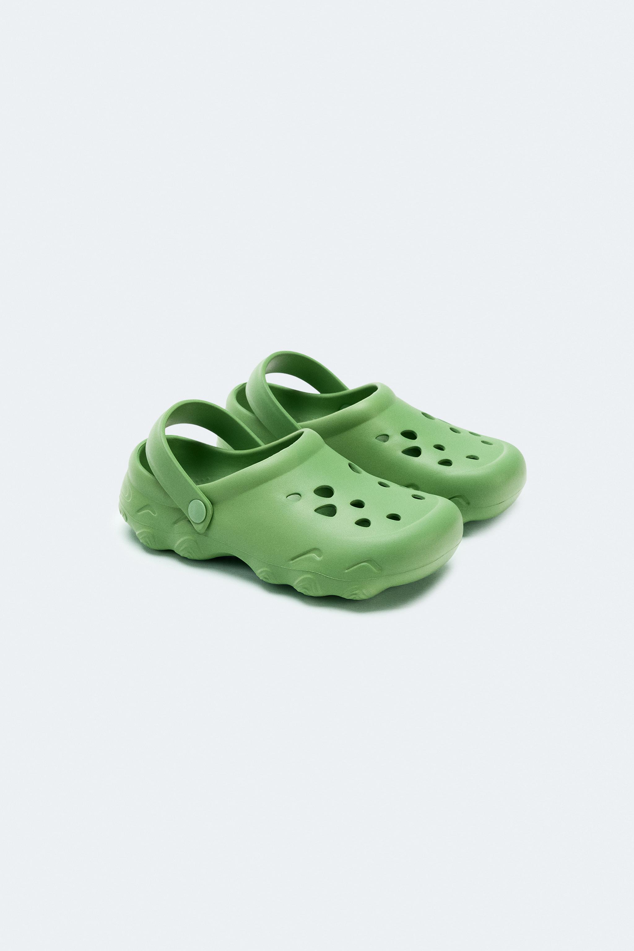 RUBBERIZED SPORT CLOGS