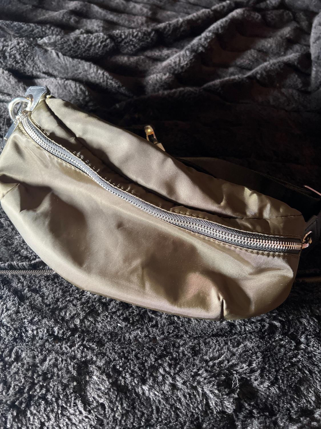 SOLID COLOR MAXI BELT BAG - Image 3