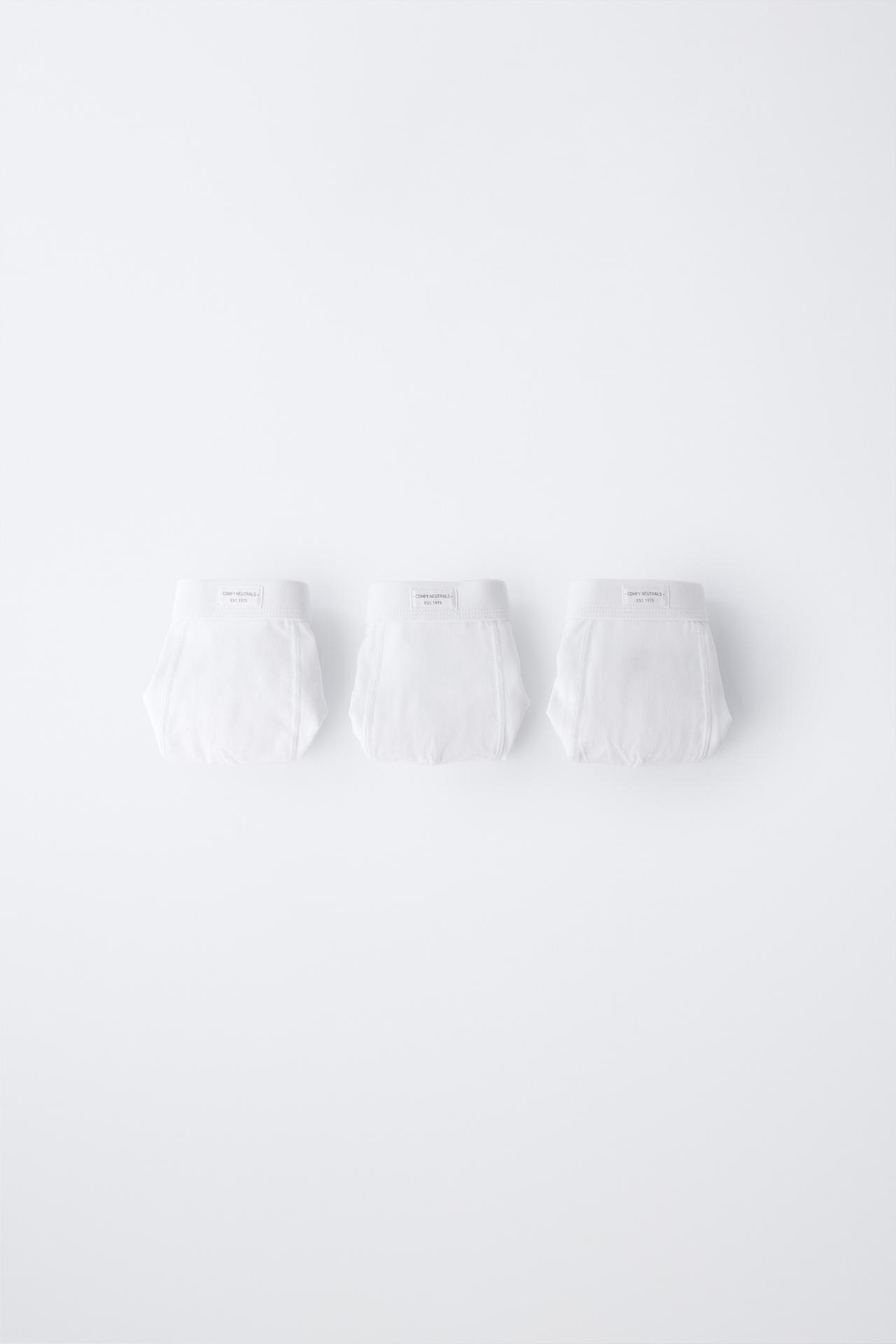 AGES 6-14 / THREE-PACK OF PLAIN BOXERS WITH LABEL — White