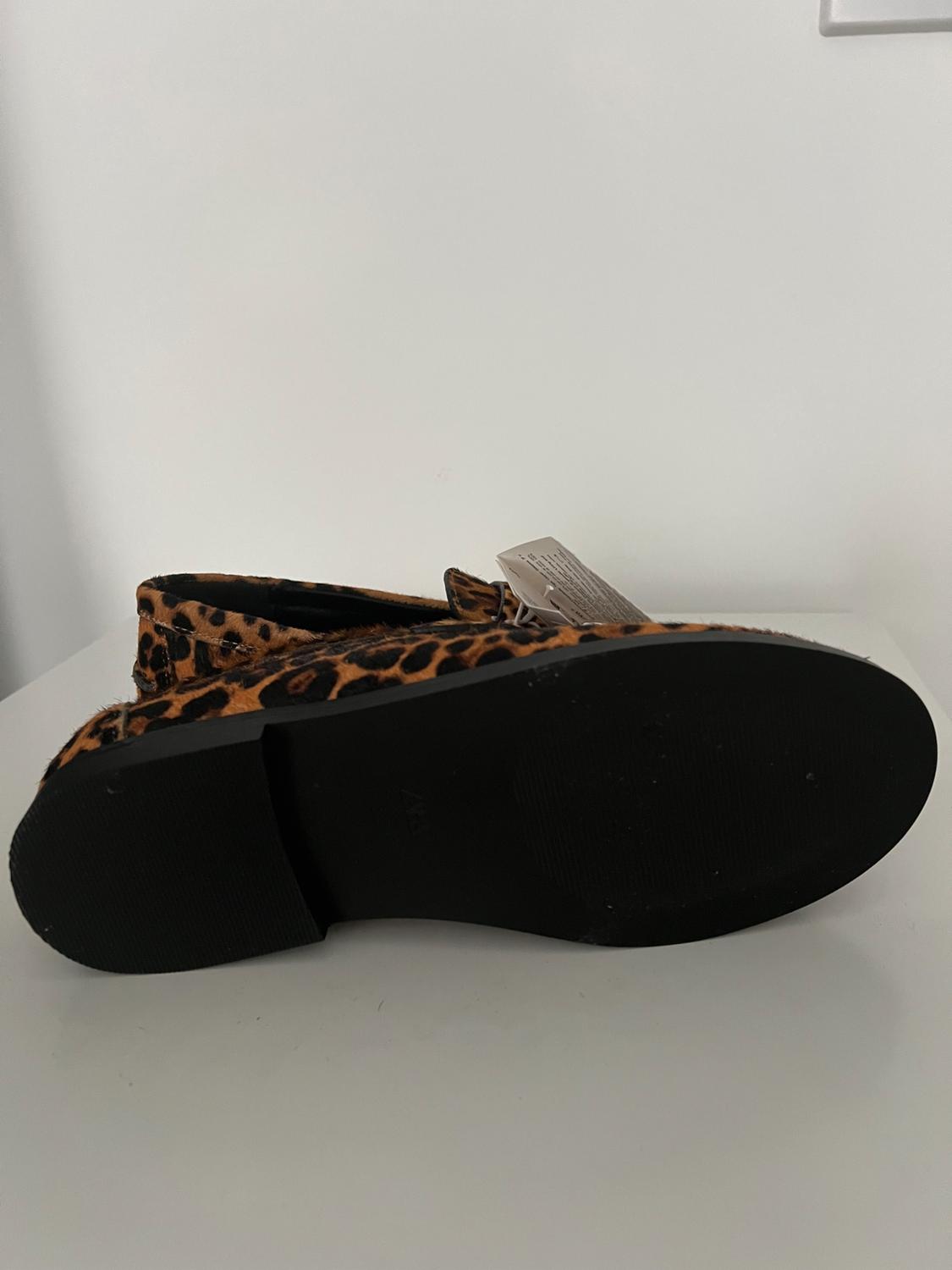 ANIMAL PRINT LEATHER LOAFERS - Image 4