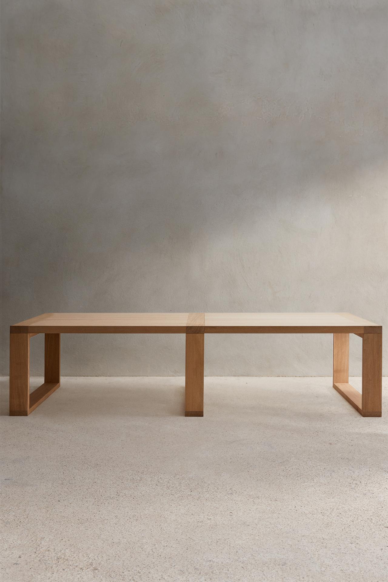 TABLE 01 — Light beige