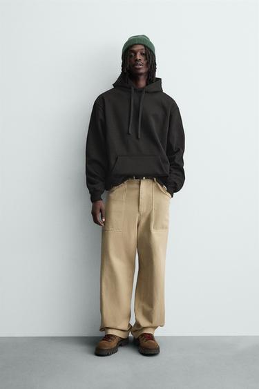 SUDADERA CAPUCHA ESTRUCTURA - Negro de Zara - Imagen 0