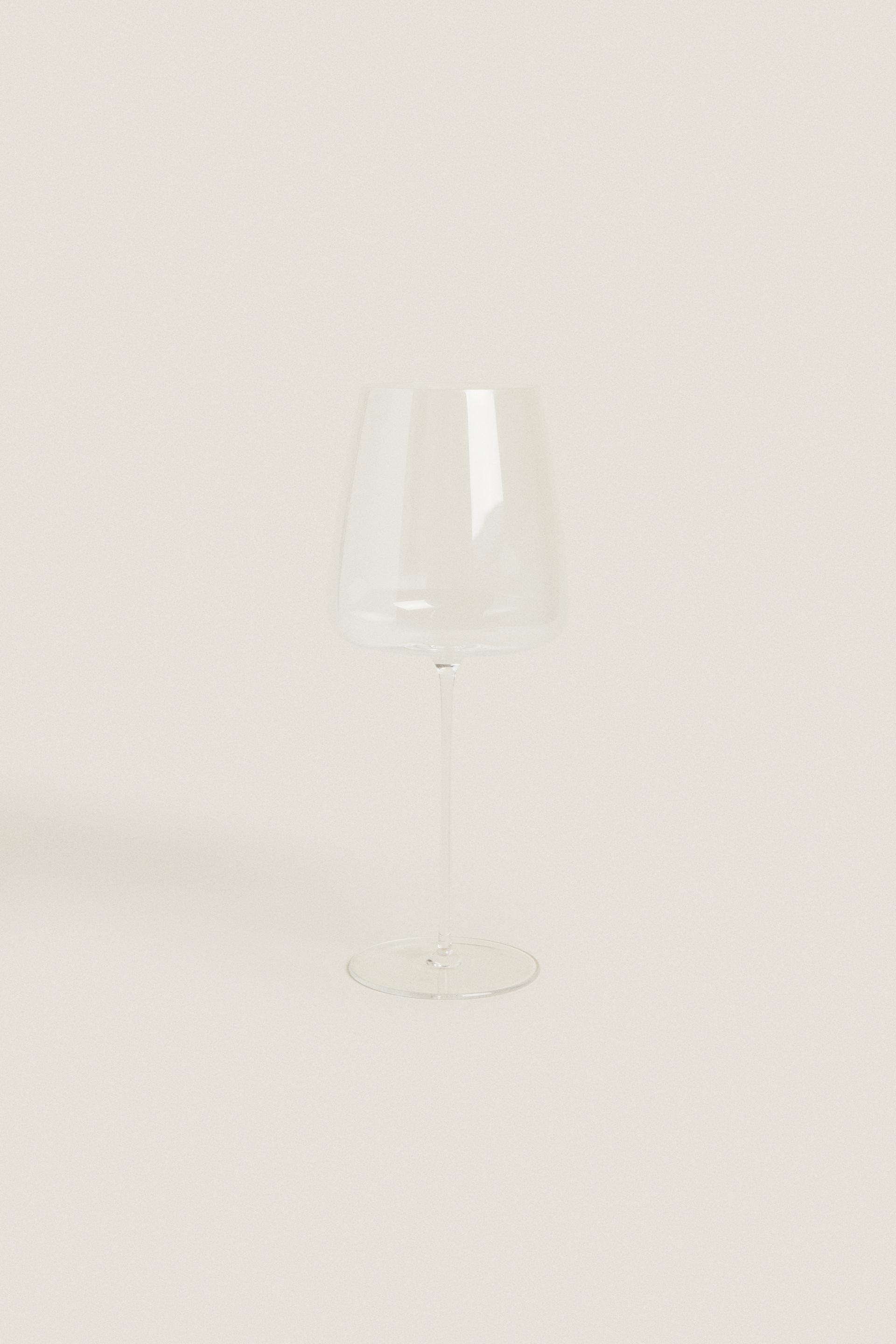 ULTRA LIGHTWEIGHT WINE GLASS | ZARA United States