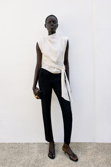 TOP ACETINADO COM OMBREIRAS E NÓ - Cru da Zara