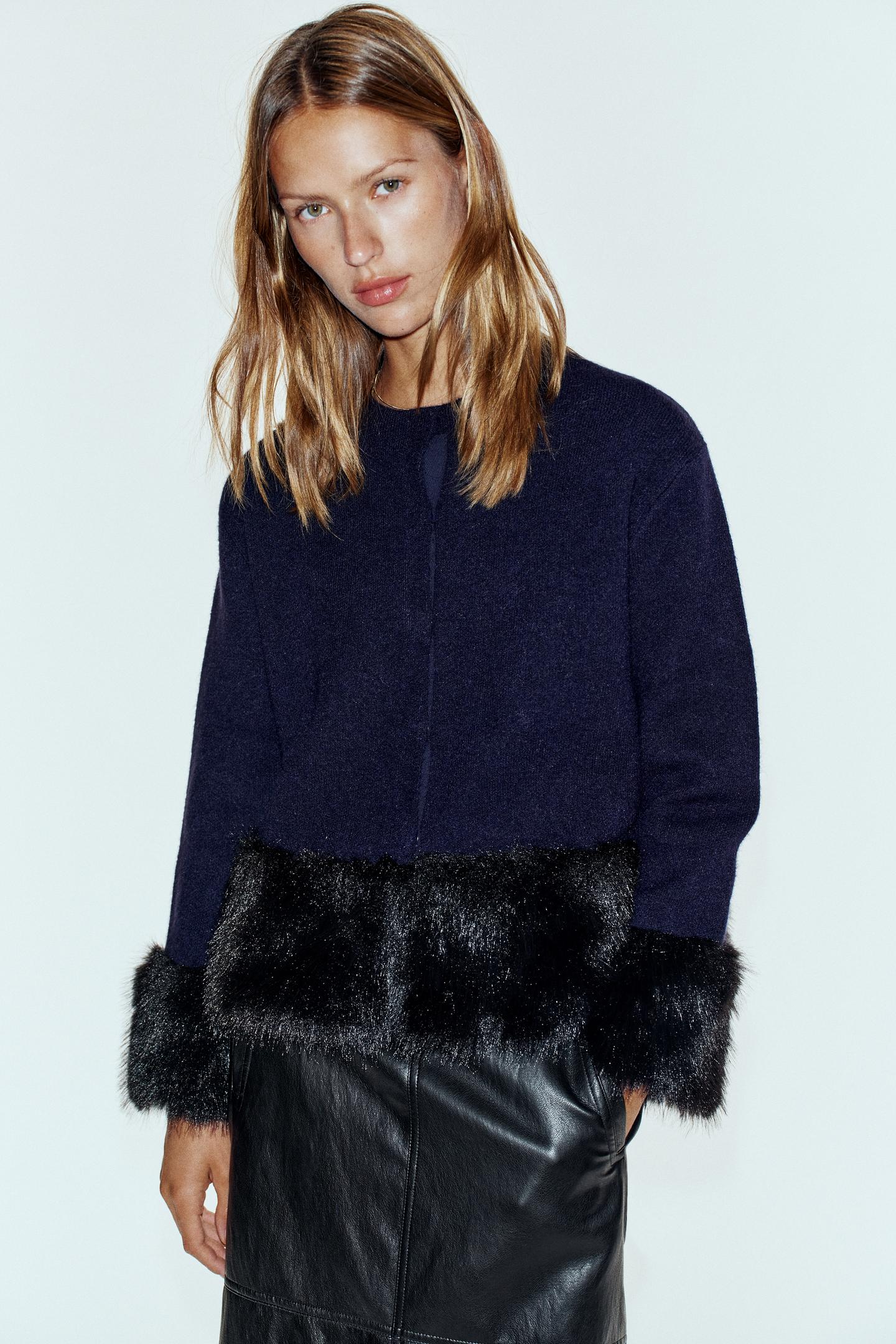 Женская куртка Zara Faux Fur Detail Knit, цвет: Тёмно-синий — фото 3