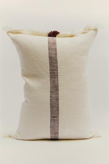STRIPED CUSHION COVER WITH FRINGING - Printed by Zara