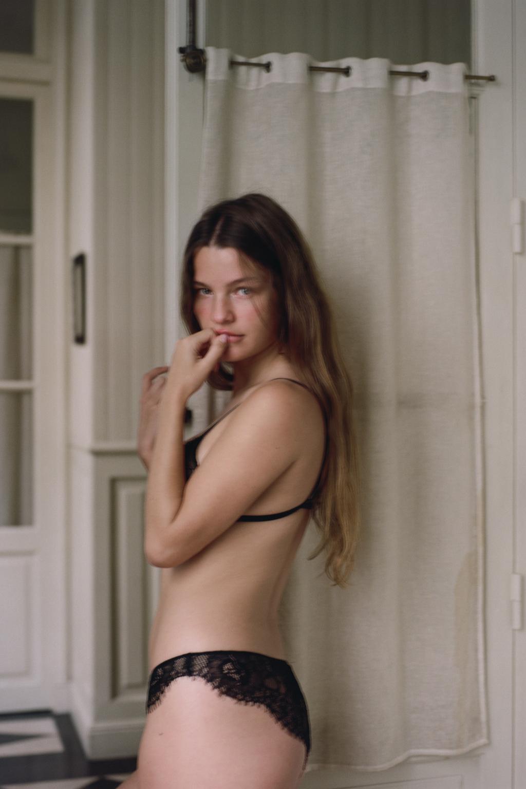 LACE PANTIES