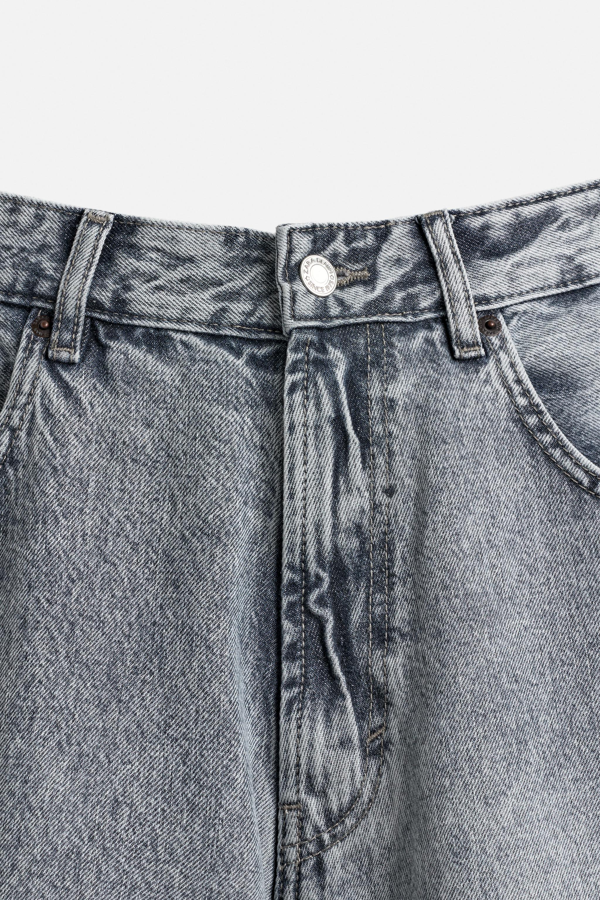 WIDE BAGGY FIT JEANS