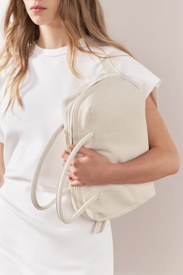 БОЛЬШАЯ КОЖАНАЯ СУМКА-БОУЛИНГ — Белый от Zara — изображение 0