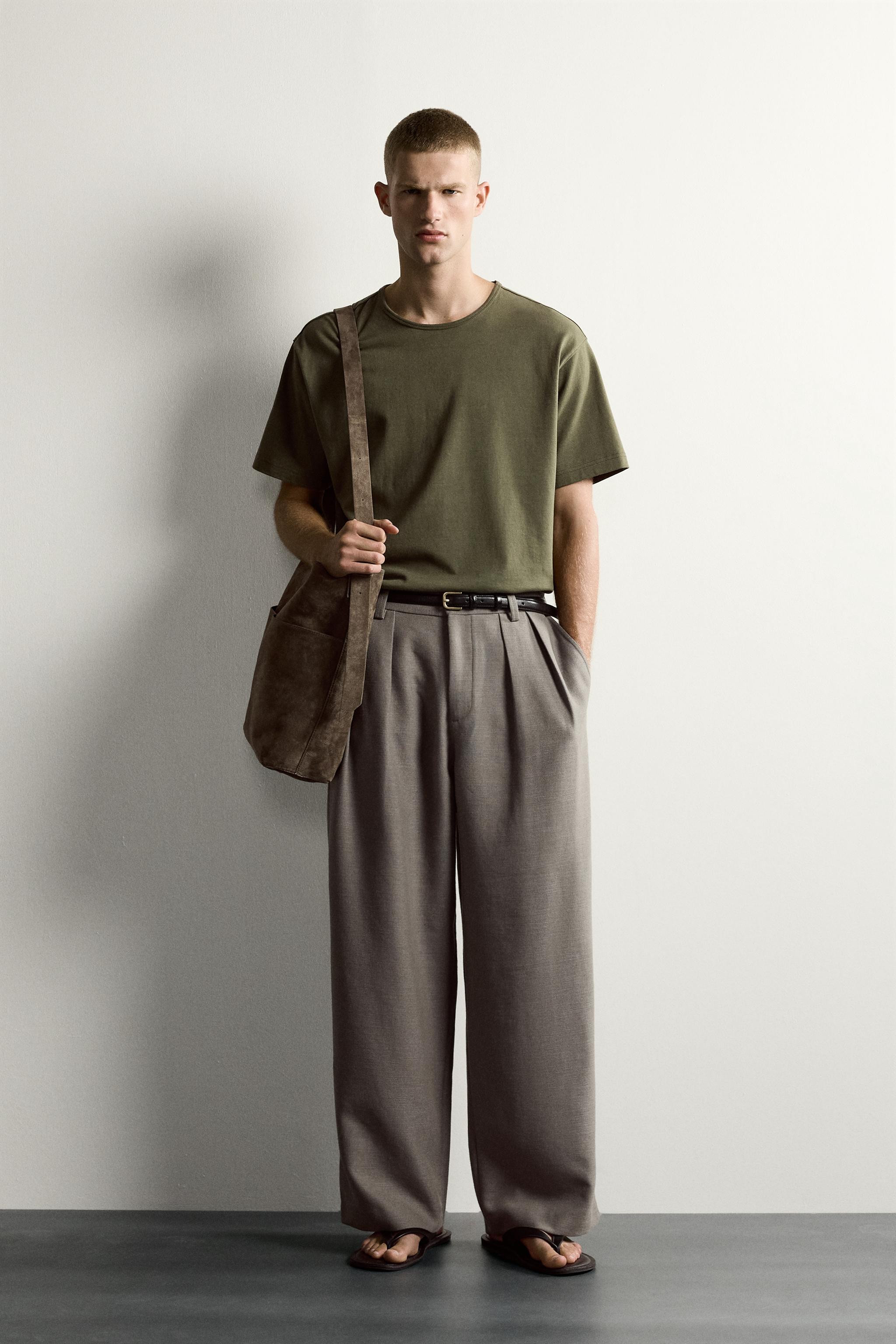 RELAXED FIT STRUCTURED PLEATED PANTS