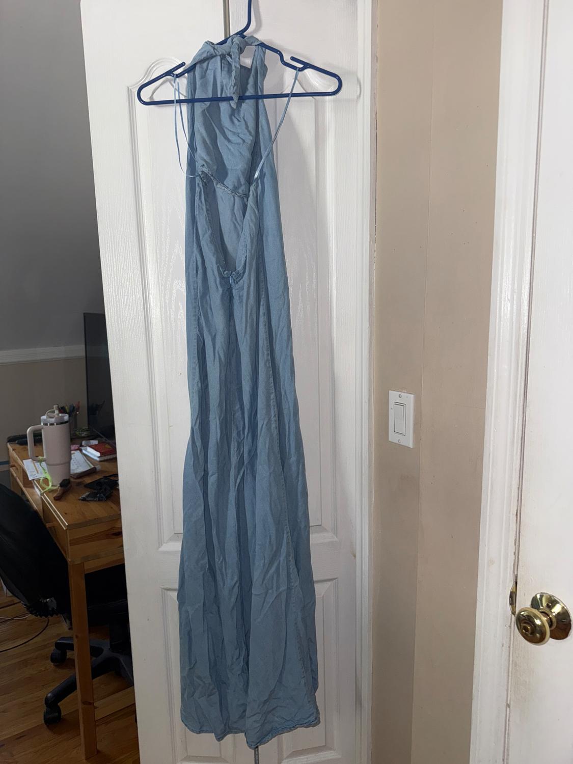FLOWY HALTER DRESS - Image 2