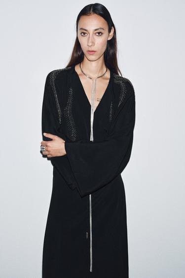 ОЖЕРЕЛЬЕ-ЧОКЕР С МЕТАЛЛИЧЕСКИМИ КИСТОЧКАМИ — СЕРЕБРИСТЫЙ от Zara