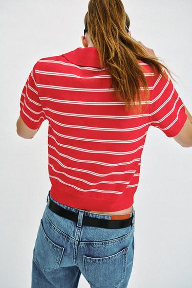 POLO EN MAILLE À RAYURES ET MANCHES COURTES - Rouge de Zara - Image 3