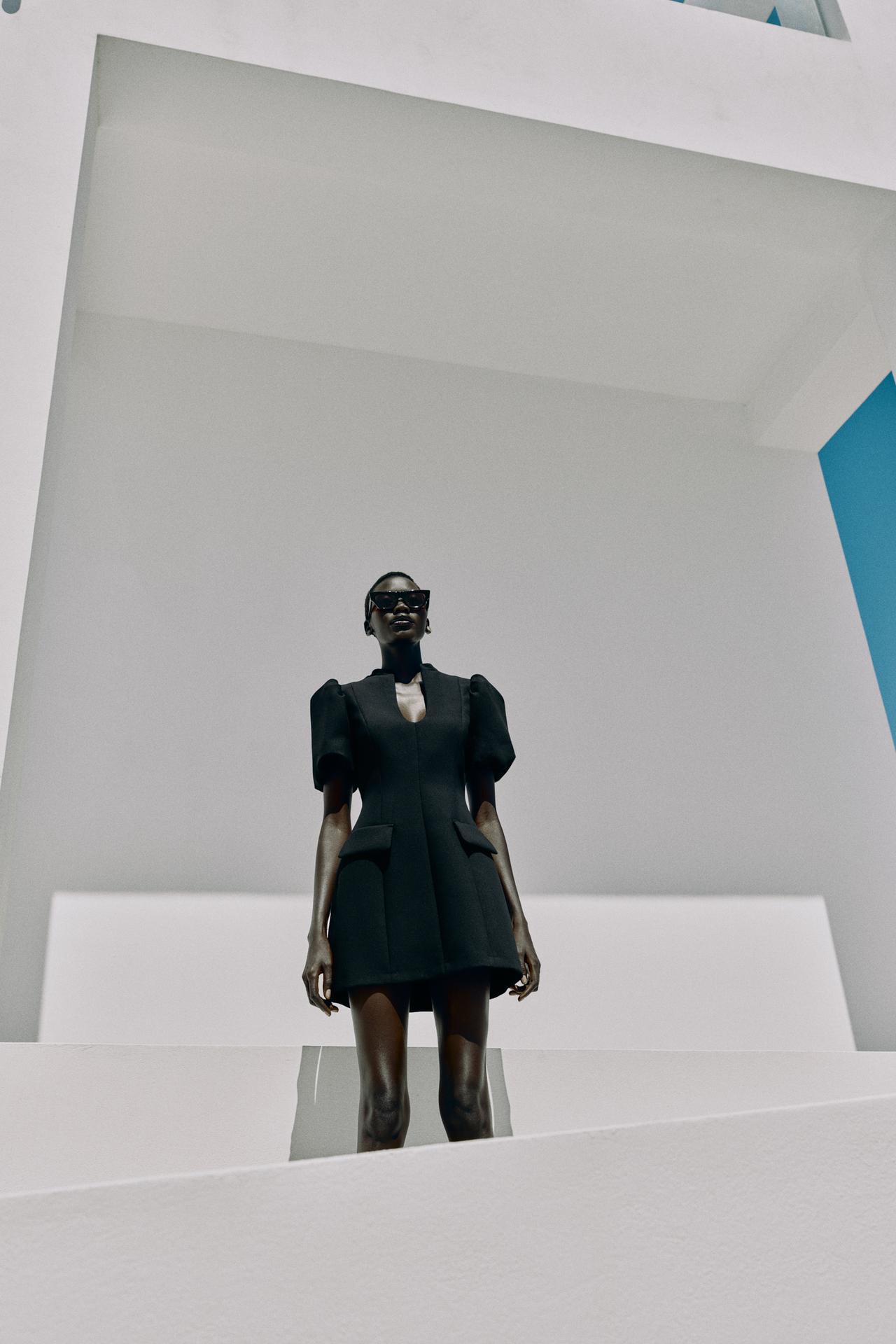 SHORT PUFF SLEEVE DRESS — Black
