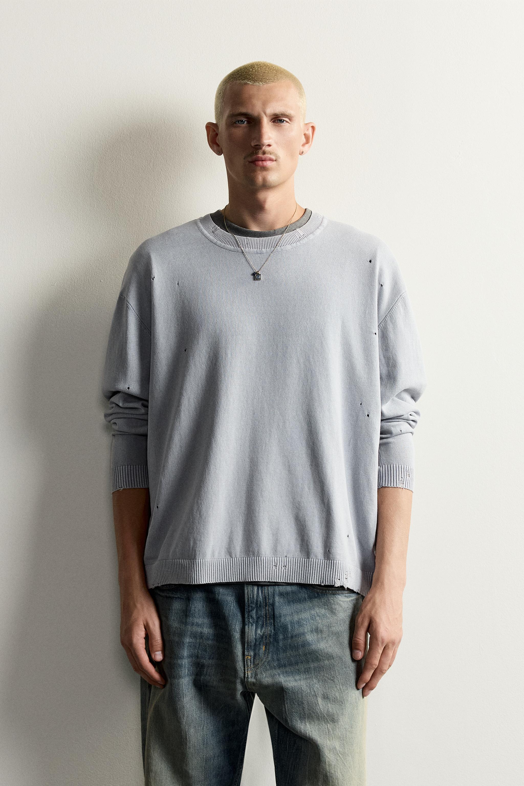 LIGHTWEIGHT DISTRESSED JUMPER
