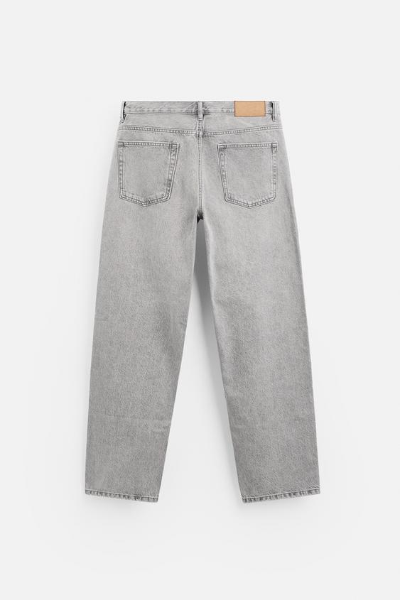 STRAIGHT FIT JEANS
