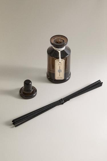 (100 ML) CÈDRE ÉPICÉ REED DIFFUSERS - Dark beige by Zara - Image 1